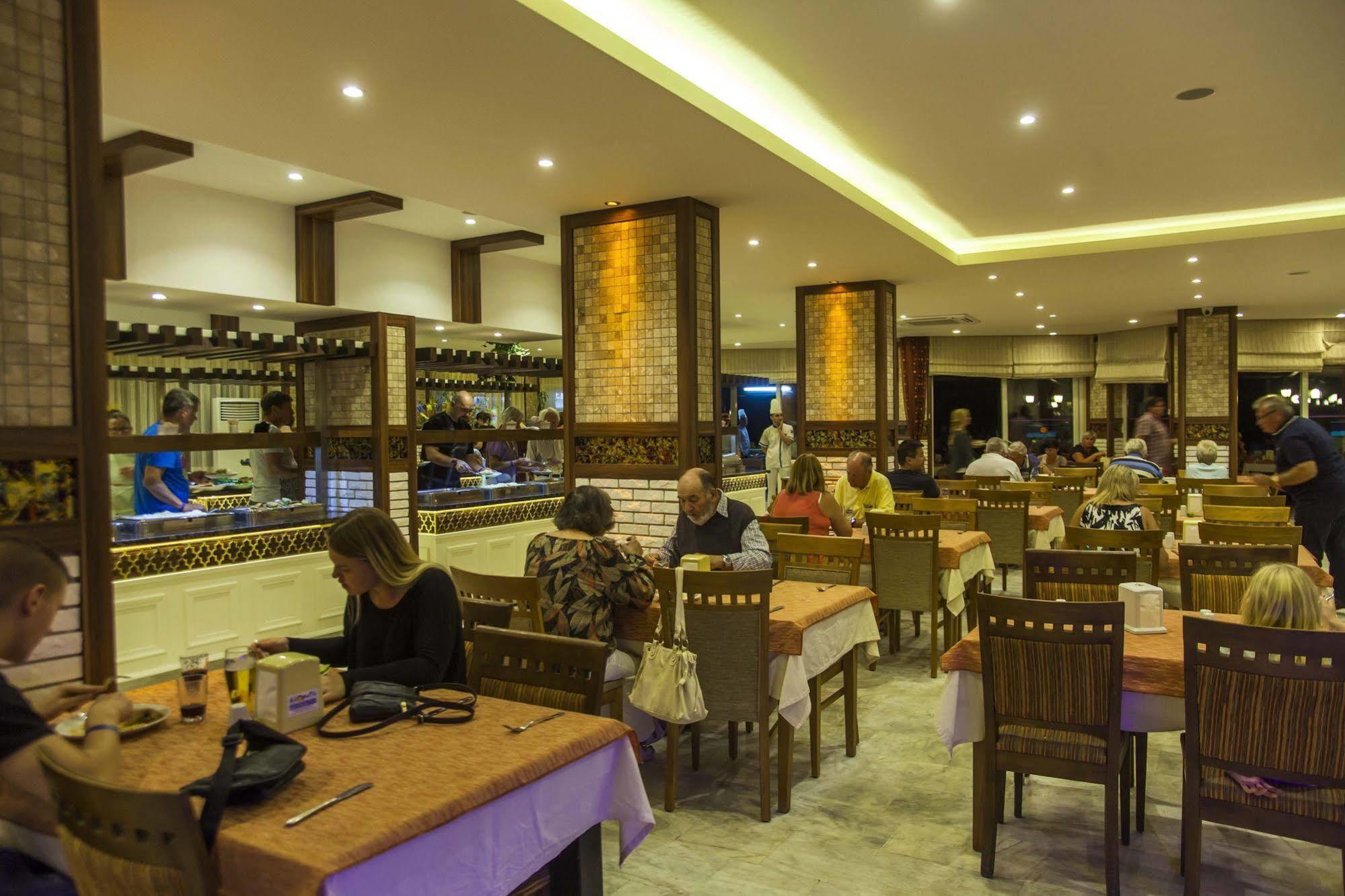 Kleopatra Beach Hotel Alanya Buitenkant foto