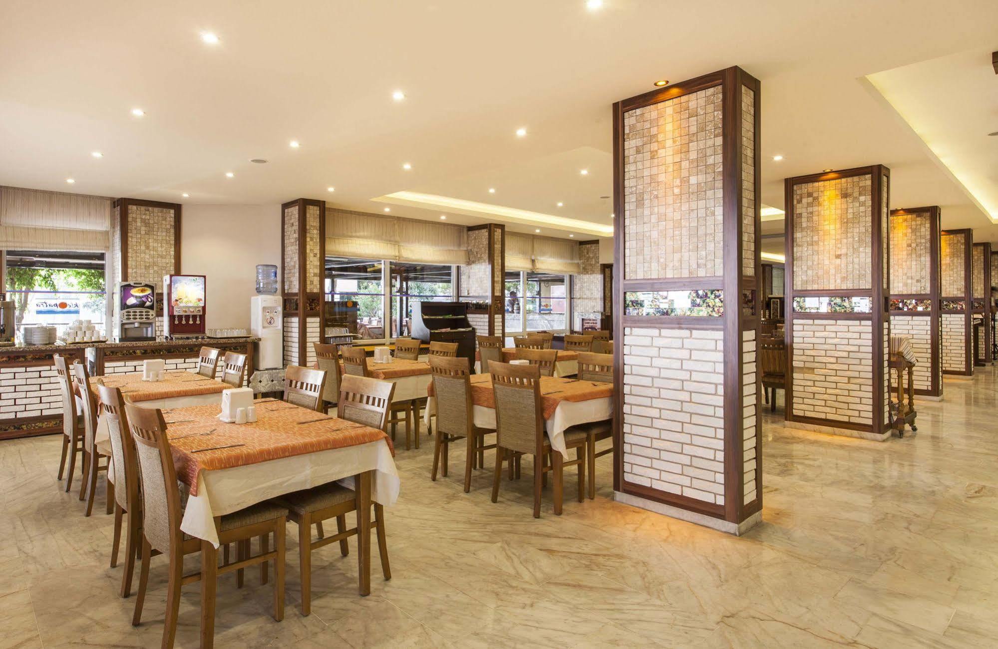 Kleopatra Beach Hotel Alanya Buitenkant foto